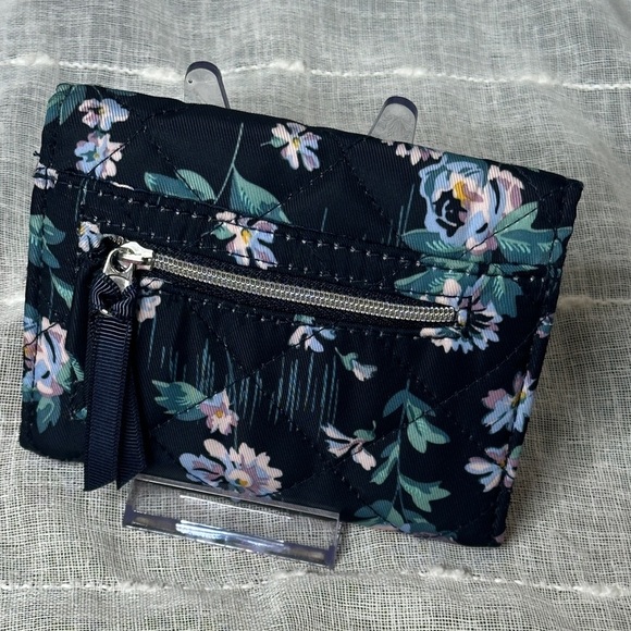 Vera Bradley Navy Garden Design RFID Riley Compact Wallet Designer NWOT - Picture 4 of 16